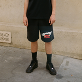 L'ART HAMMER GRAPHIC SHORT